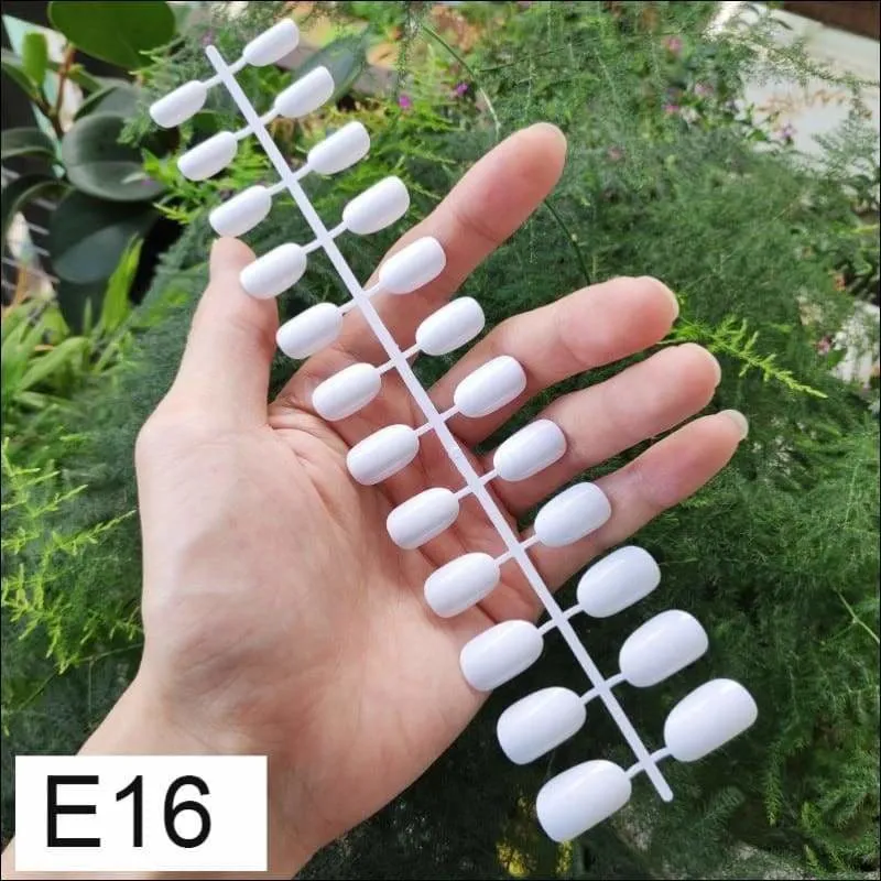 432 pcs/pack Mixed 18 Colors Full Short Round Nail Tips