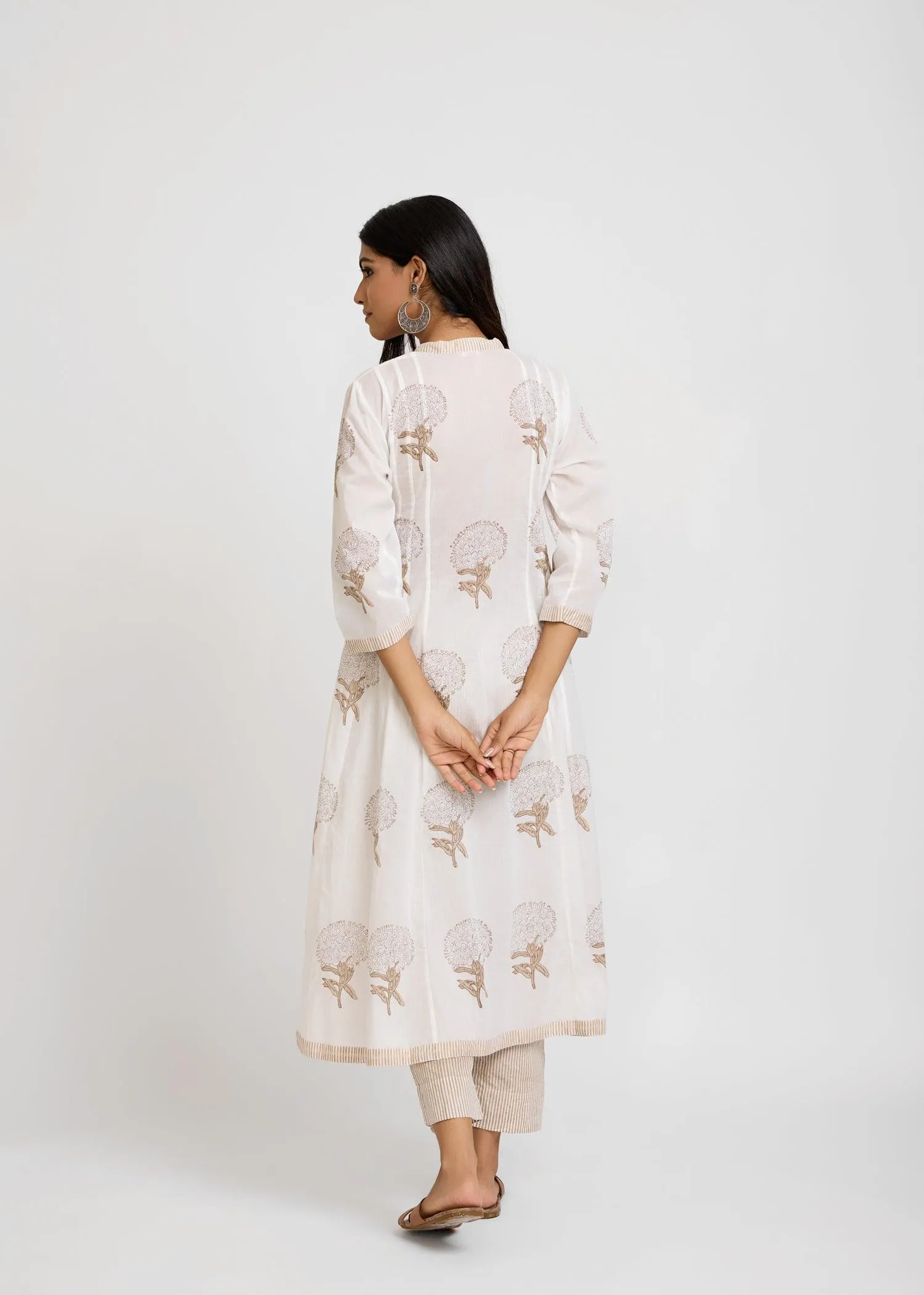 Kalidar Achkan White & Beige Cotton Long Kurta