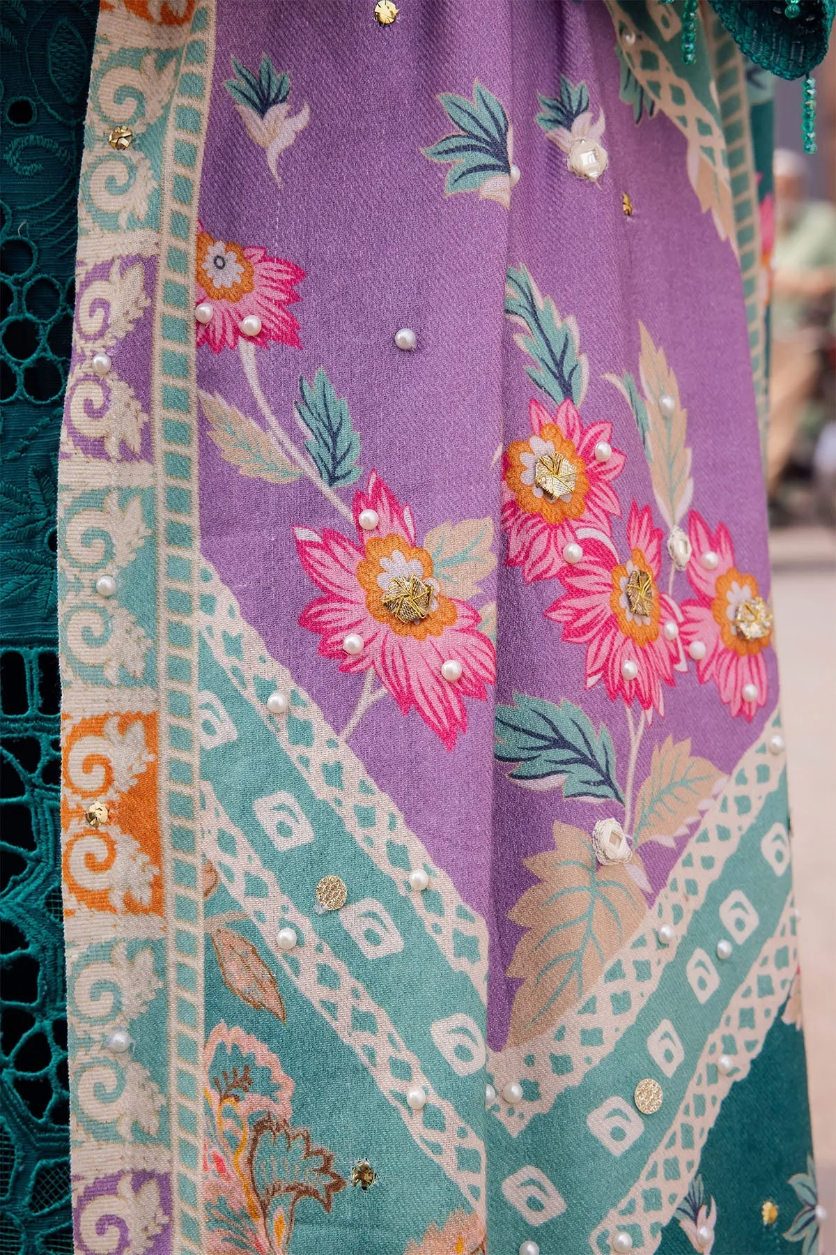 Nureh Bazaar Festive Lawn – NE-51