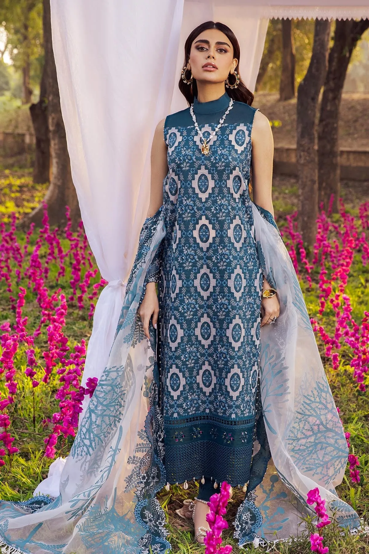 Nureh Exclusive Luxury Lawn Collection – BABY BREATH
